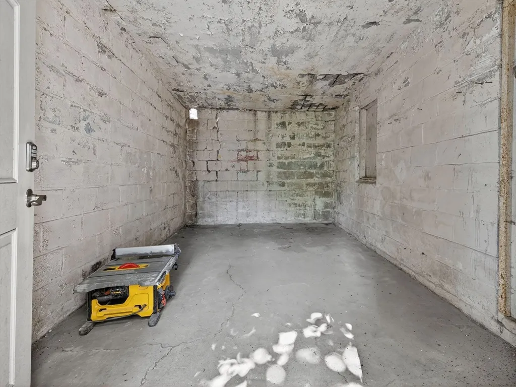 469 Medford St, Winter Hill