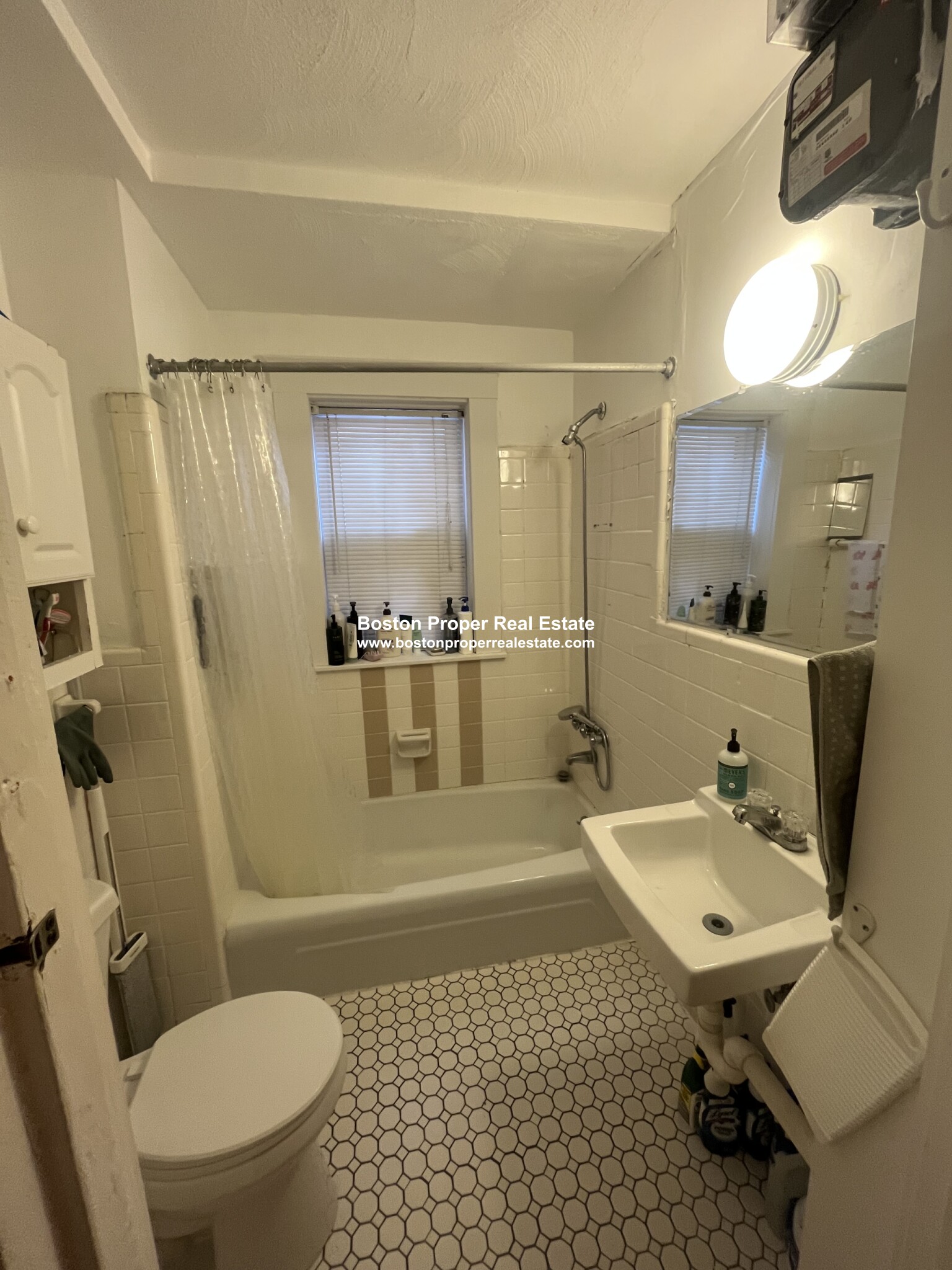 16 Westland Ave, Fenway