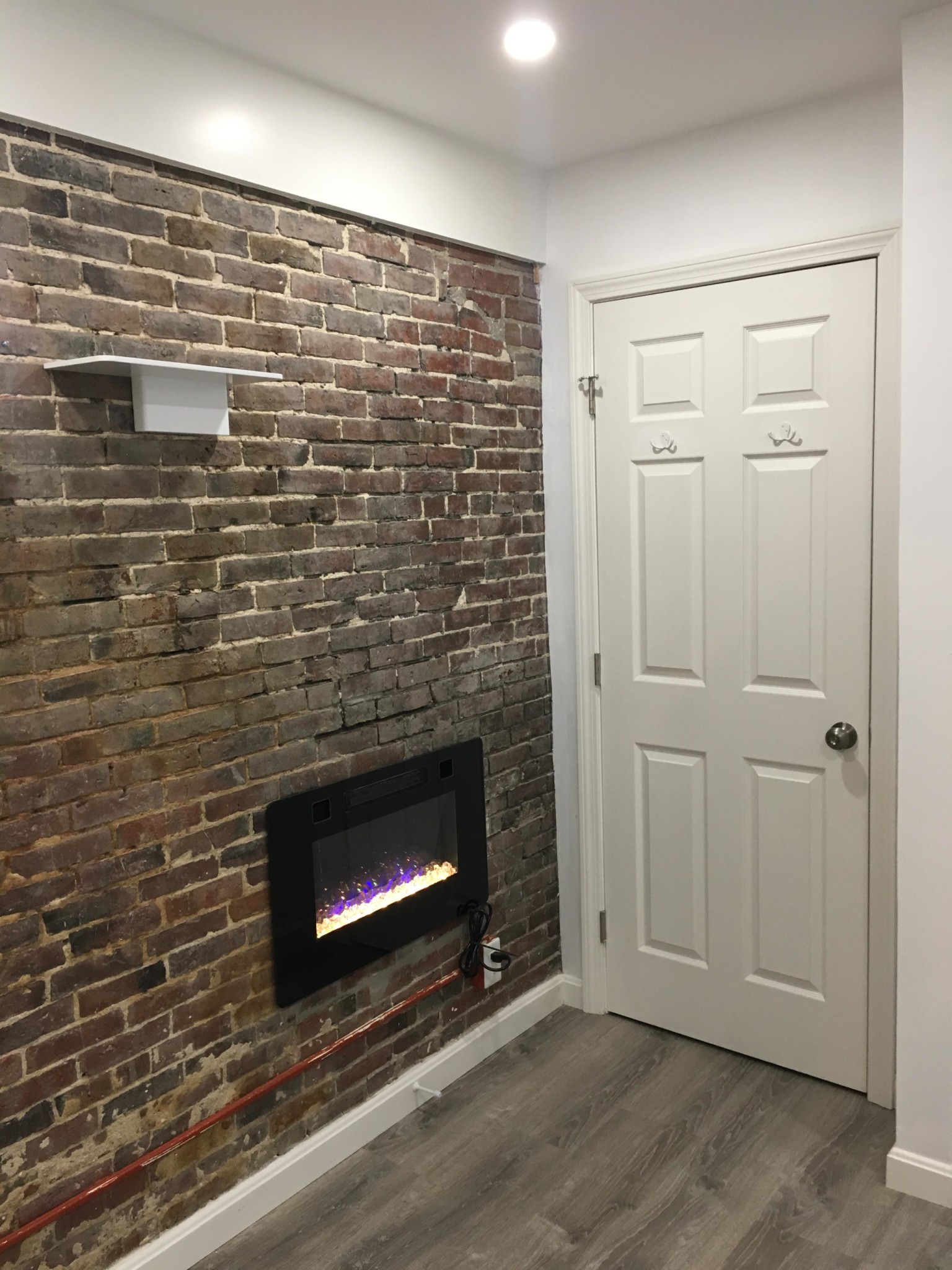 3 bed, 1 bath apartment for rent at 27 Temple St Unit 4, Beacon Hill — photo 13 of 21