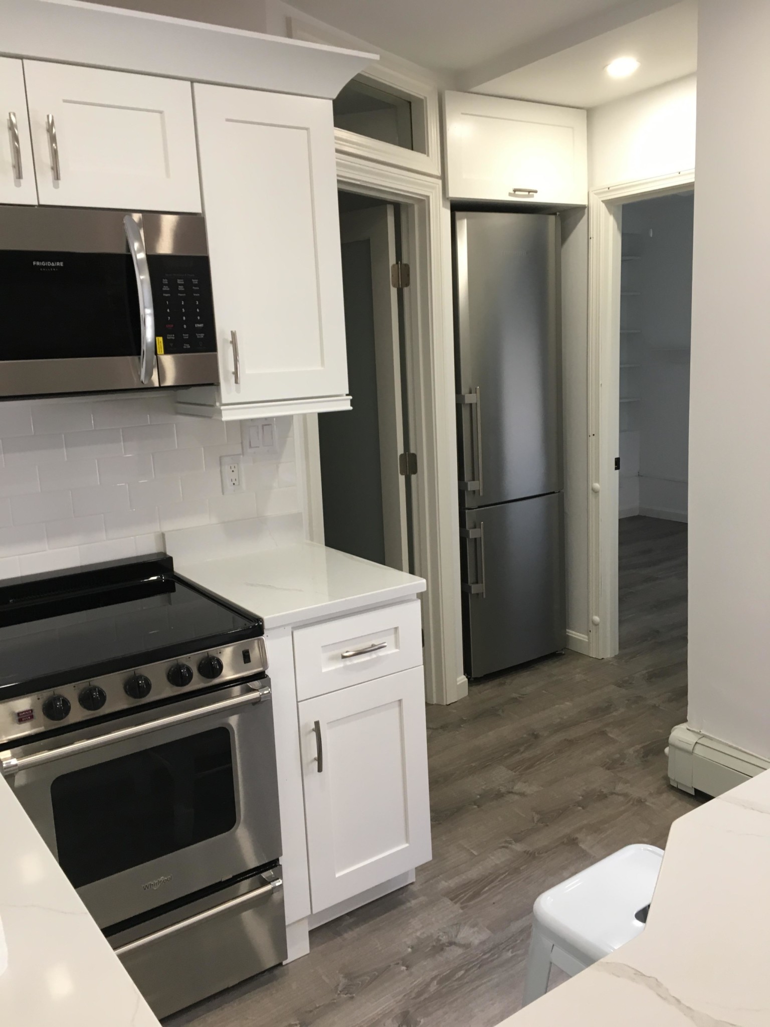 3 bed, 1 bath apartment for rent at 27 Temple St Unit 4, Beacon Hill — photo 1 of 21