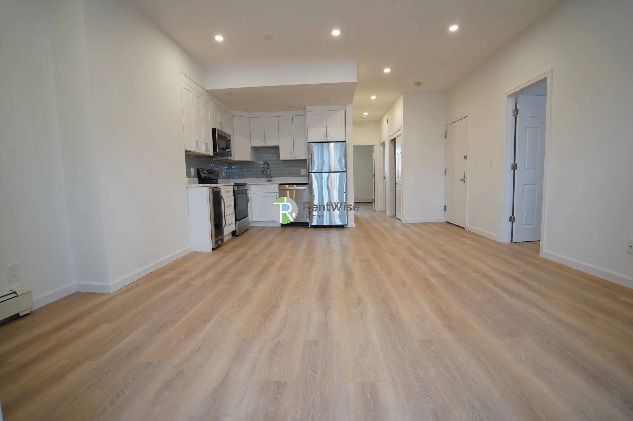 521 Massachusetts Ave, Roxbury