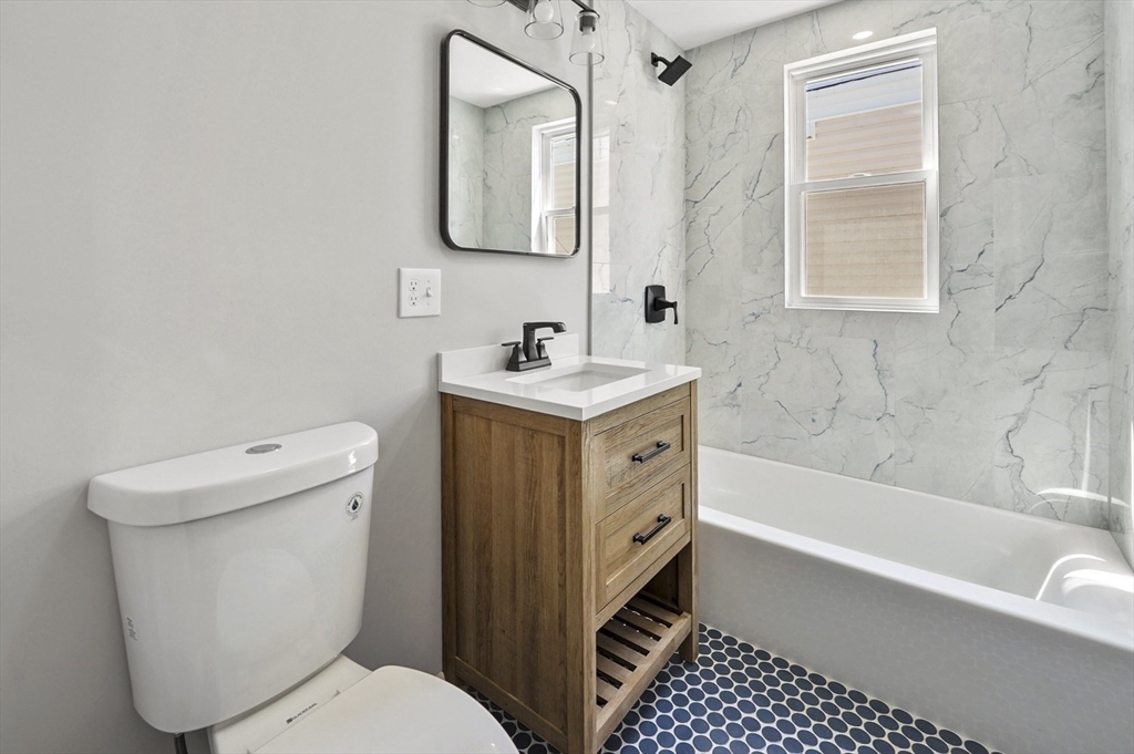 18 Lyon St, Dorchester