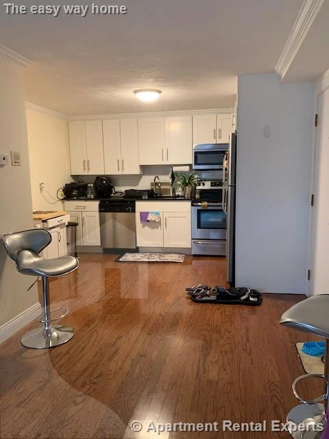 6 Blair Pl, North Cambridge