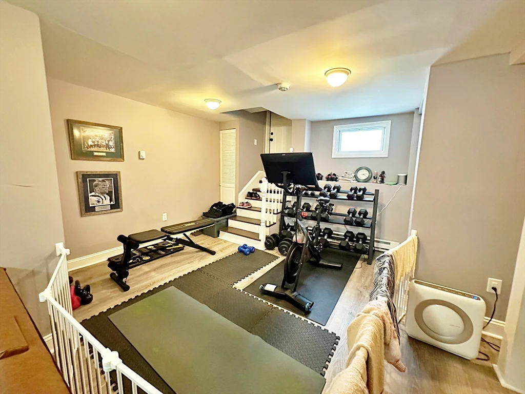 72 Cottage St, East Boston