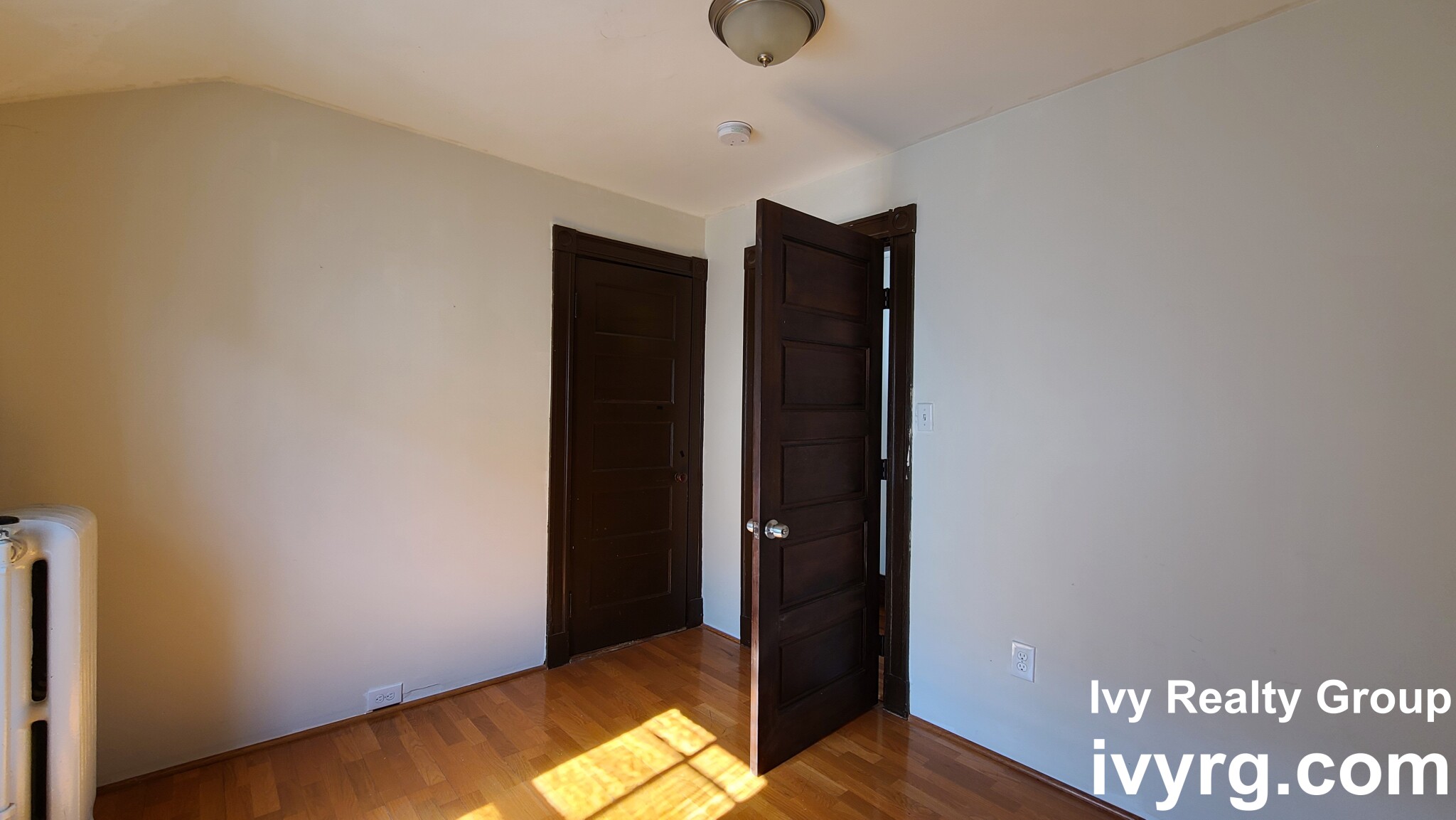 34 Bay State Ave, Powder House Square