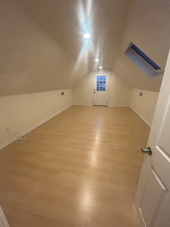 36 Hunting St, East Cambridge