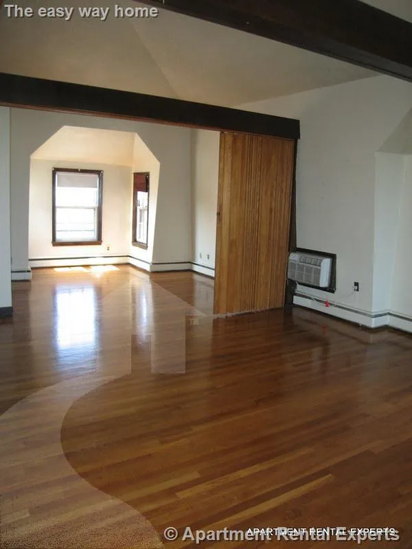 15 Highland Ave, Prospect Hill