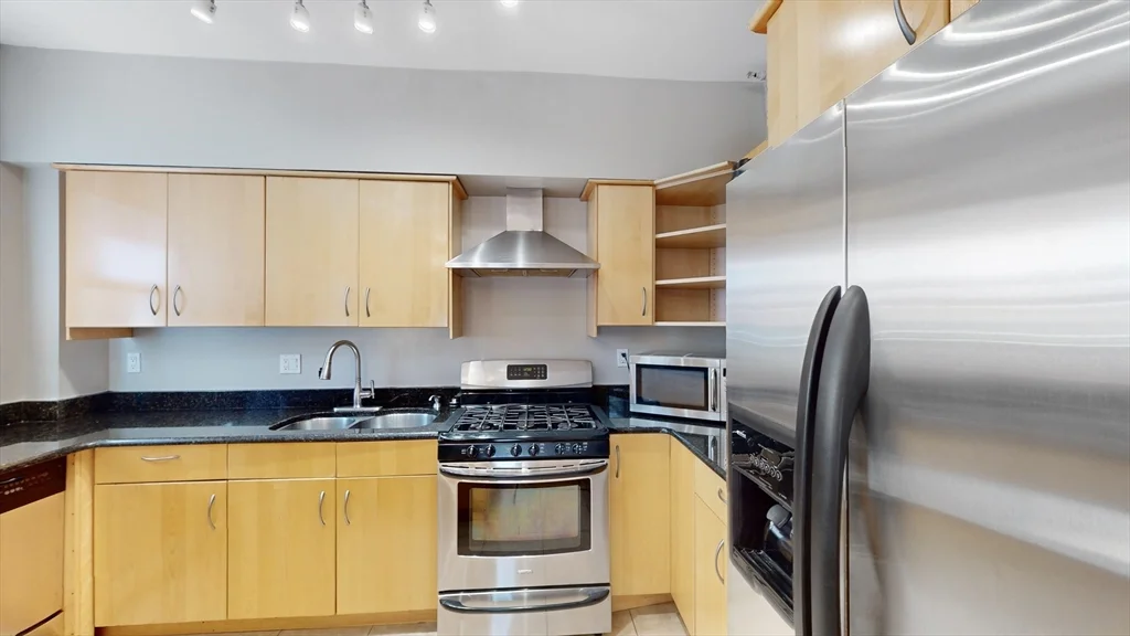 50 Beacon St, Union Square