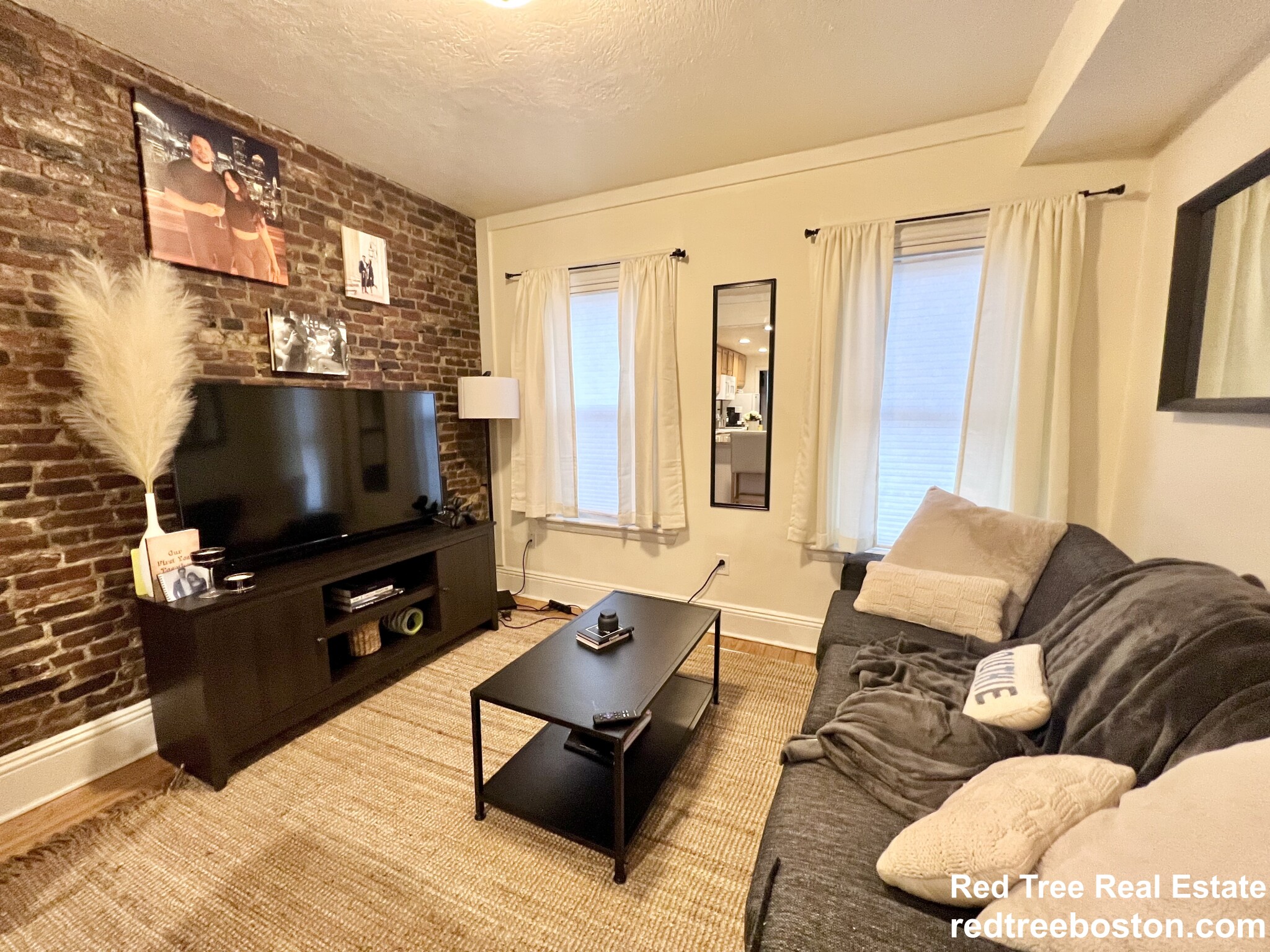 1 Grimes St, South Boston