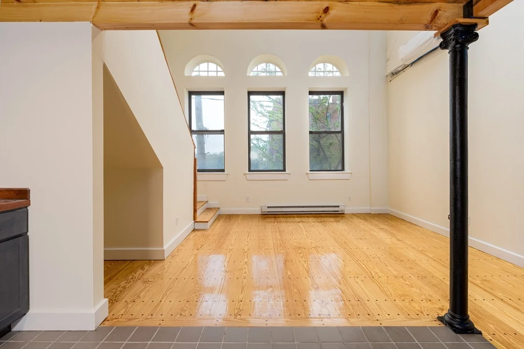 1 Central St, Southbridge