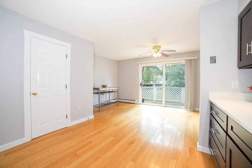 64 Camelot Dr, Tatnuck