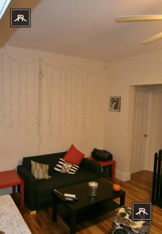 56 Egmont St, North Brookline