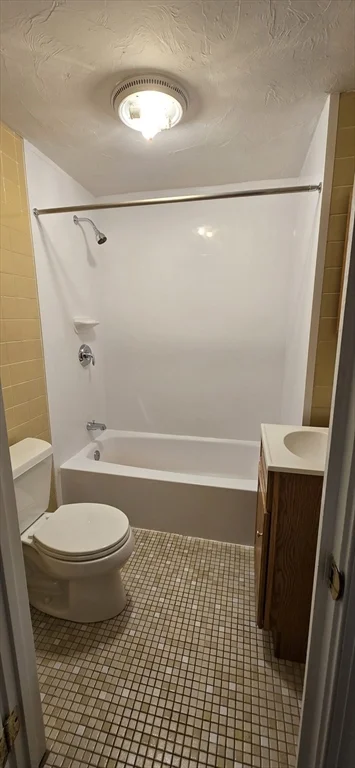 19 Church St, North Attleboro