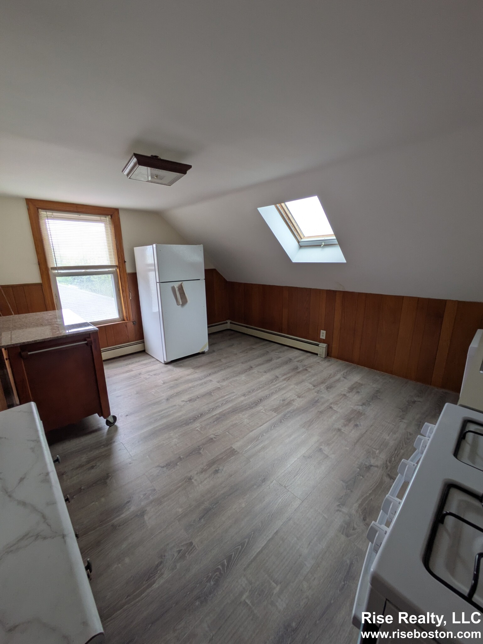 261 Lexington St, Watertown