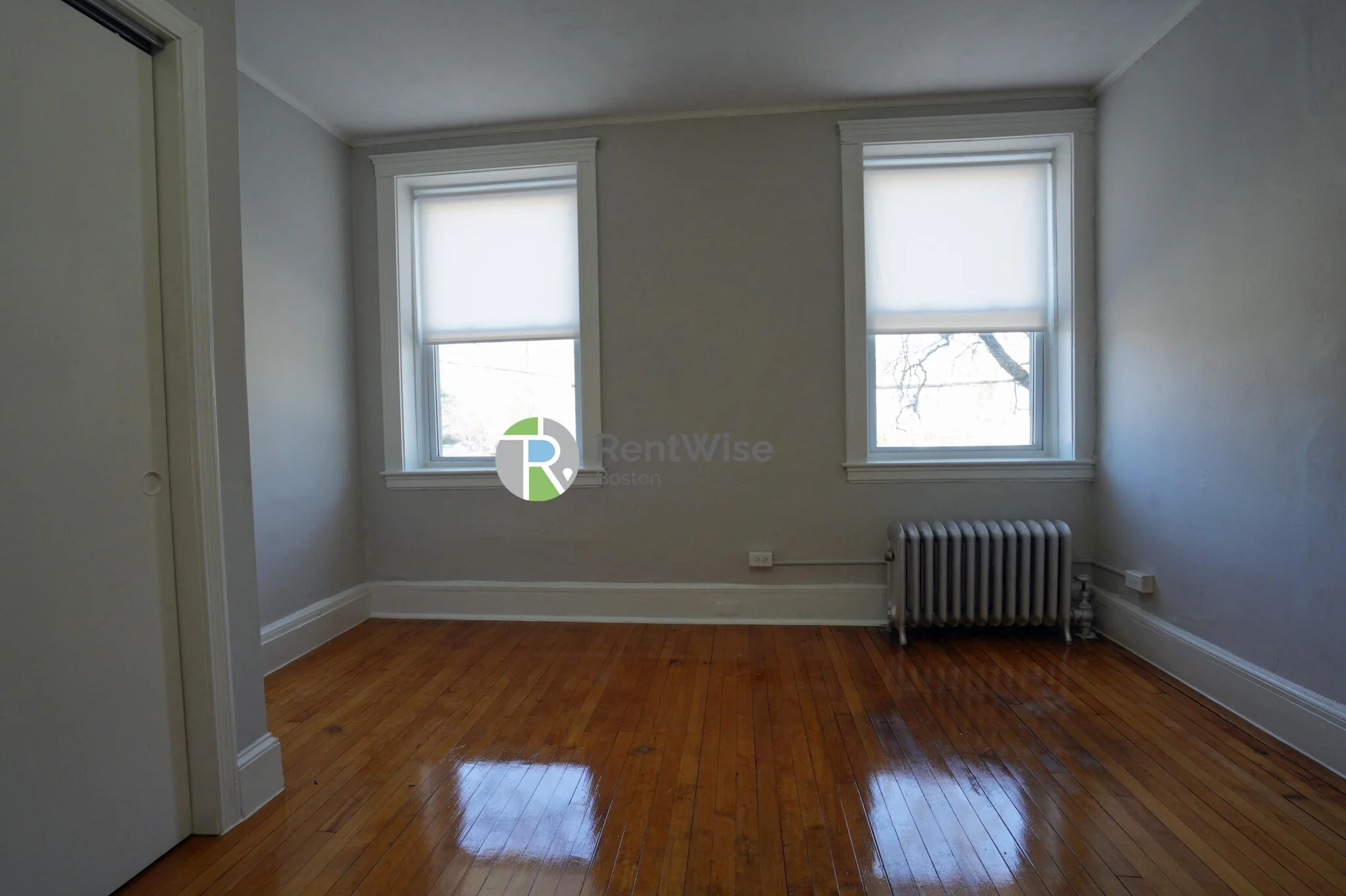 90 Cypress St, Emerson Gardens