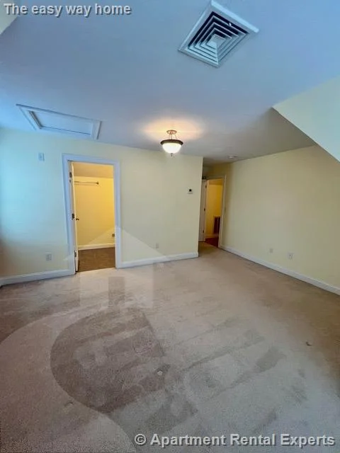 64 Bow St, Magoun Square