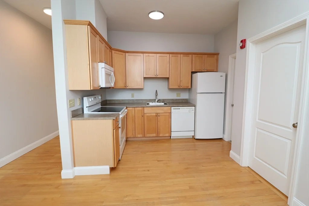 25 High St, Clinton