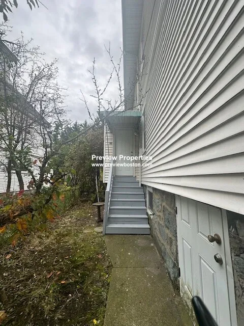 80 Chestnut Hill Ave, Brighton