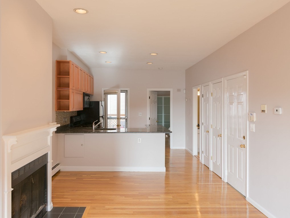 186 West 7th St, South Boston