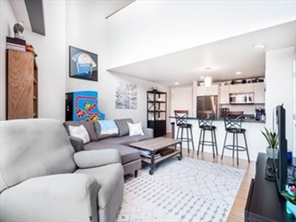 1 Earhart, East Cambridge