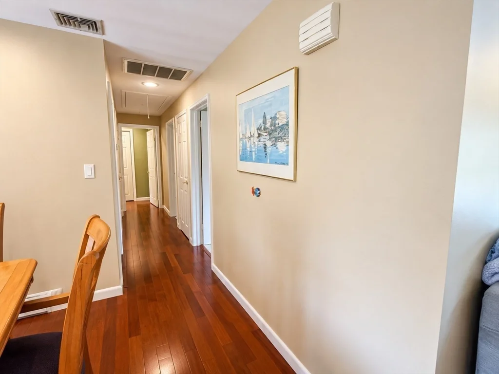15 Leonard Rd, Framingham
