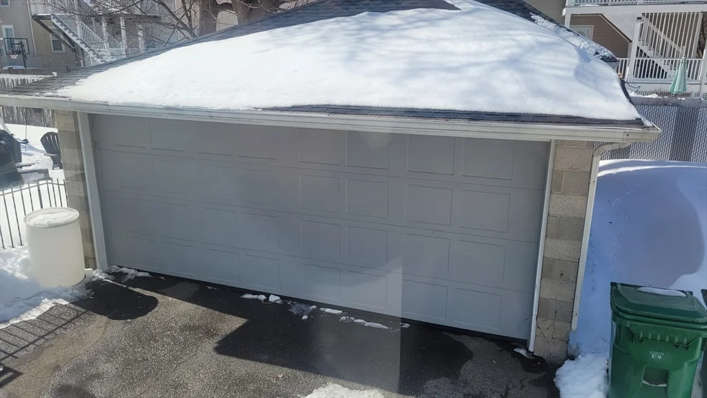 27 Amaranth Ave, Medford