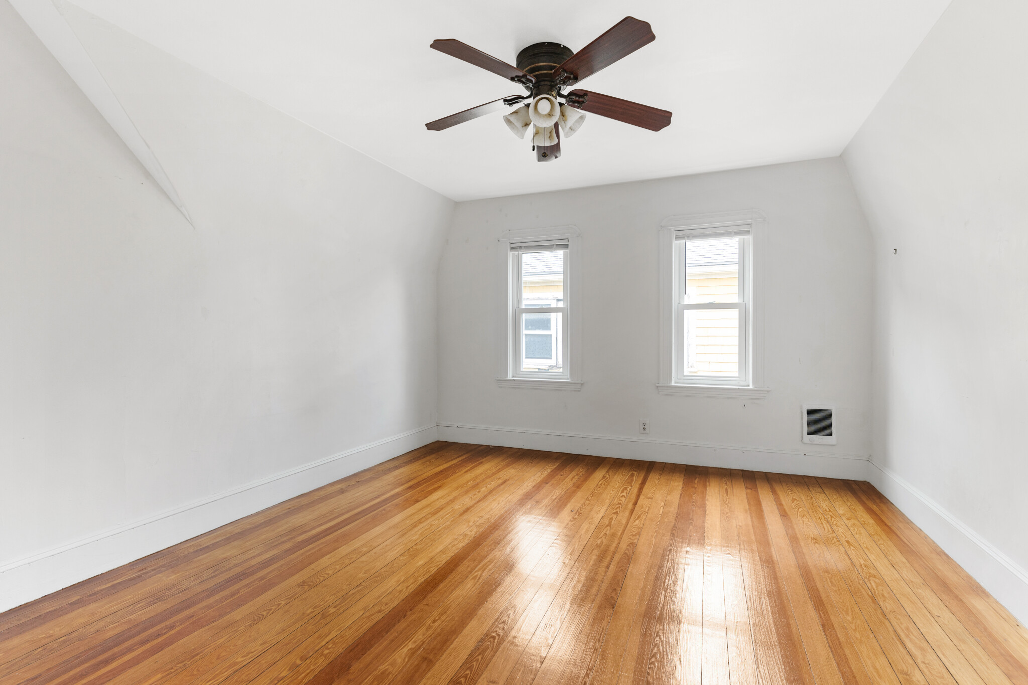 266 Willow Ave, Powder House Square