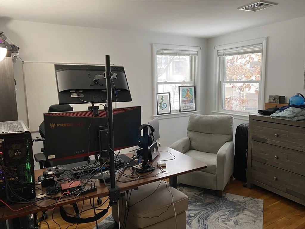 53 Dickson Ave, Arlington