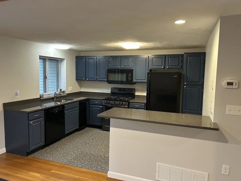 8 Deer Path, Maynard