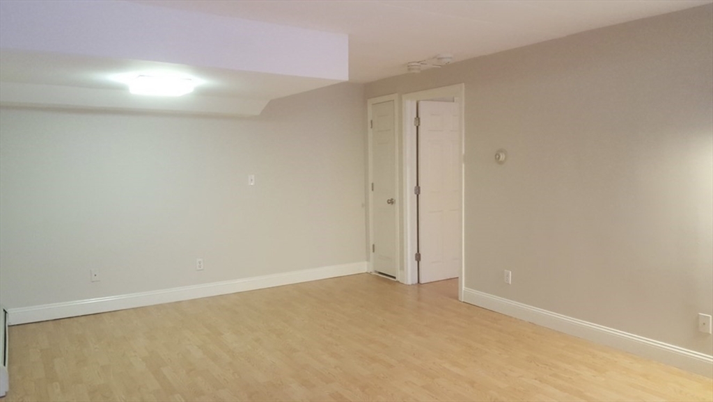 345 Harvard St, Mid-Cambridge