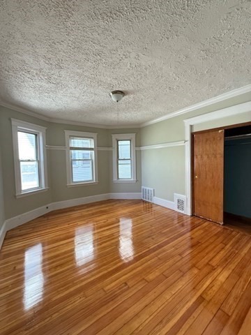 4412 Washington, Roslindale