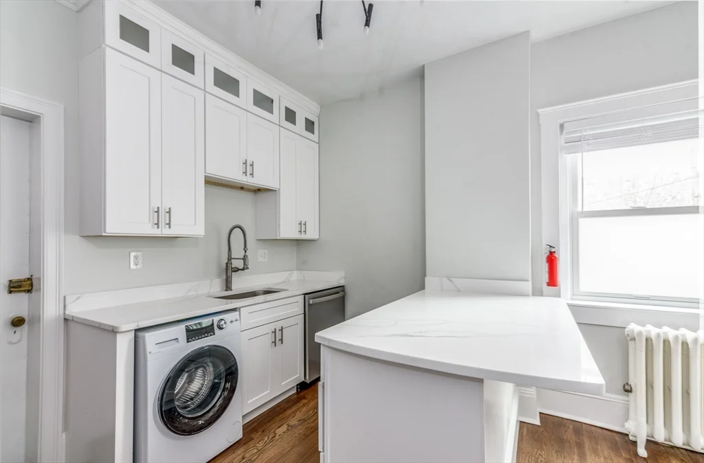 369 Tappan, Beaconsfield