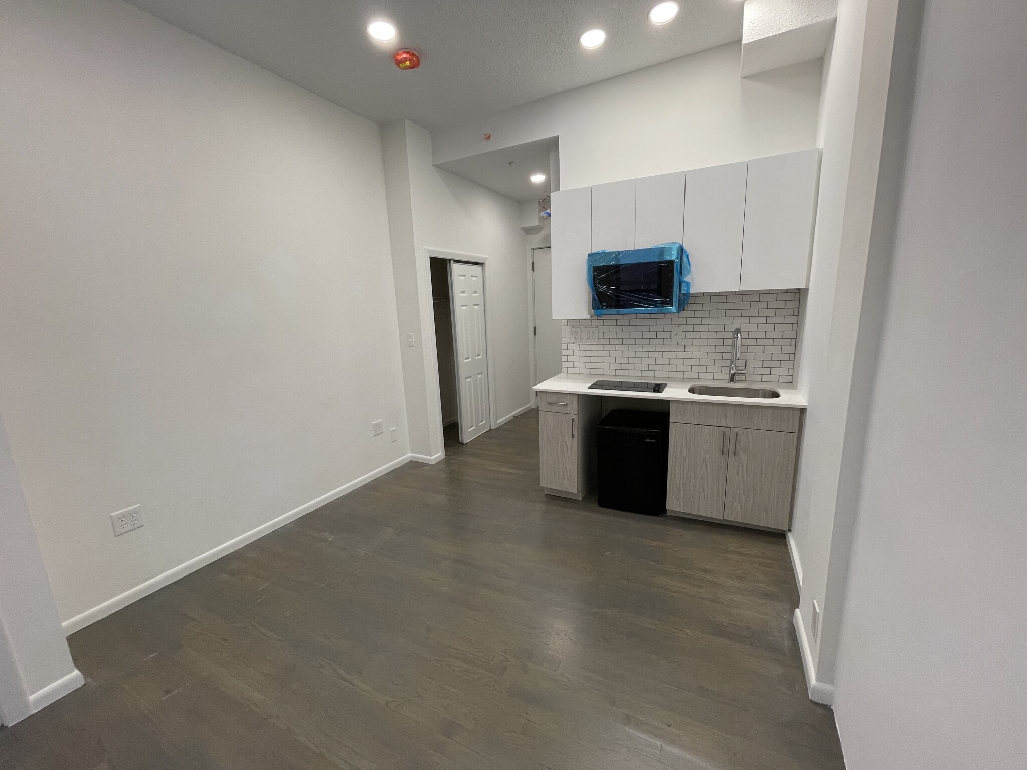 270 Newbury St, Back Bay