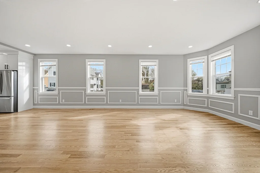 9 Logan Ave, Medford