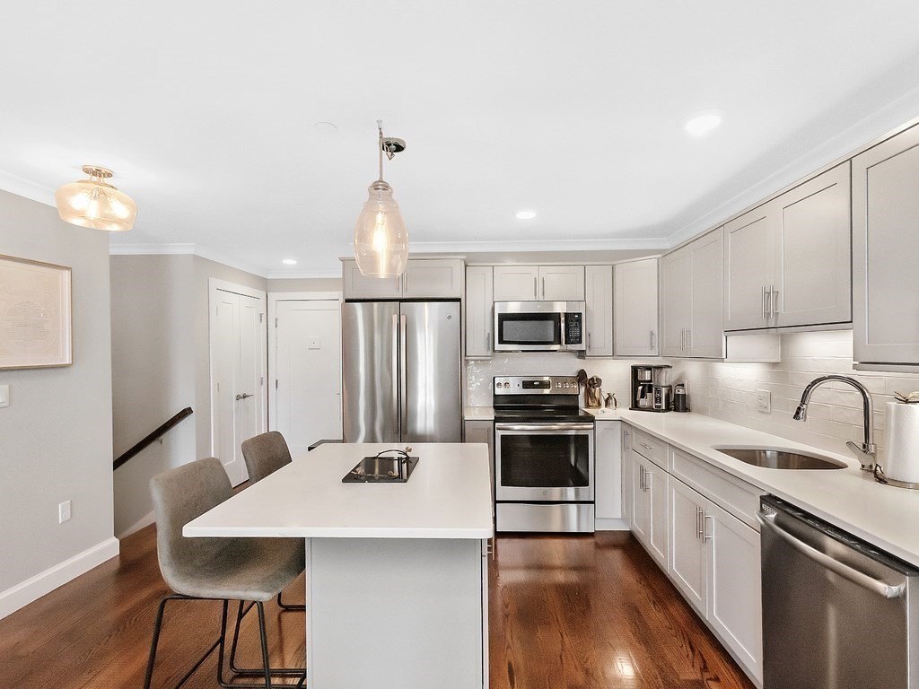 1789 Centre St, West Roxbury