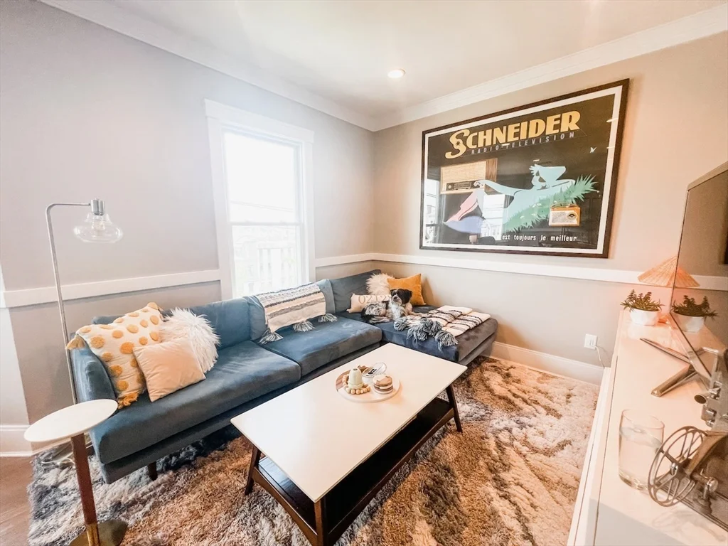 69 Falcon St, East Boston