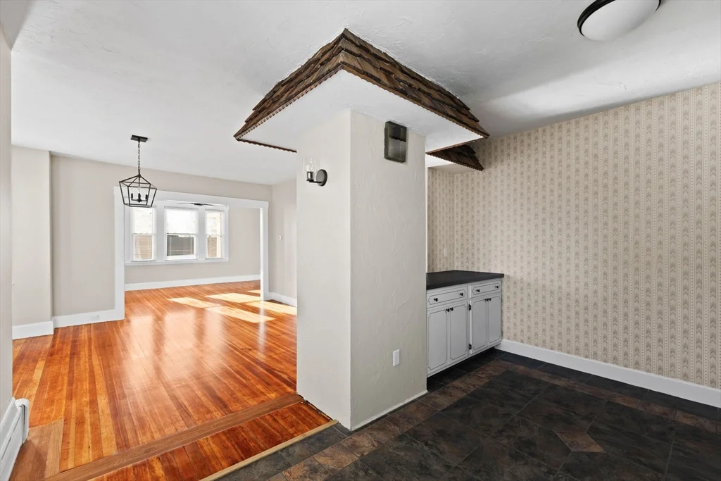 12 North St, Fairhaven