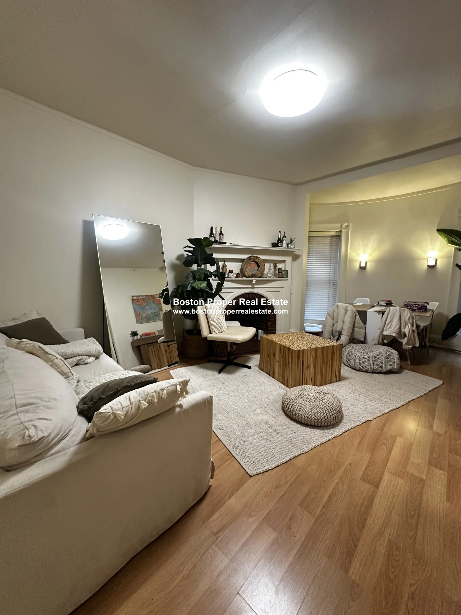 27 Bay State Rd, Fenway