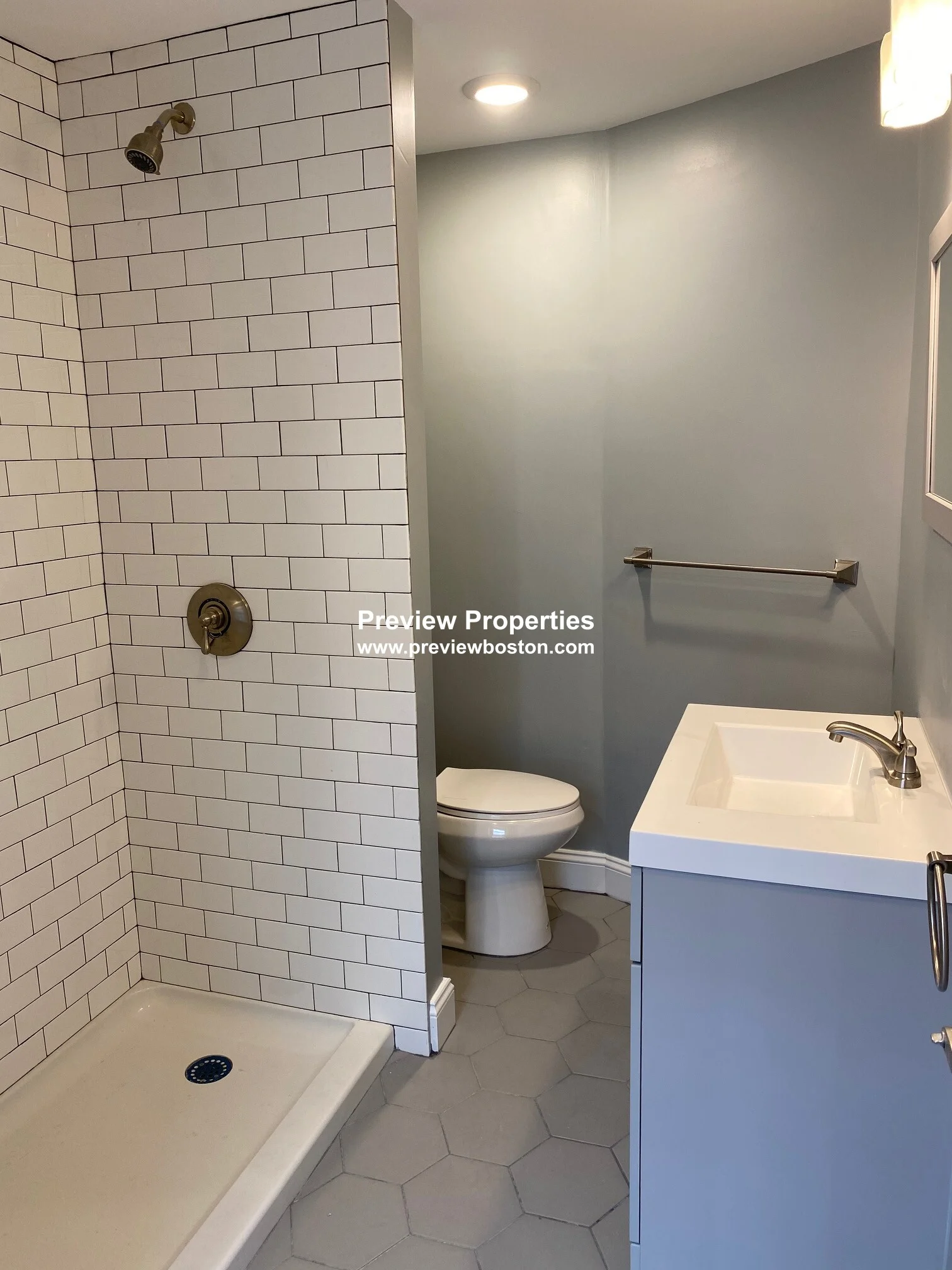 33 Chelsea St, East Boston