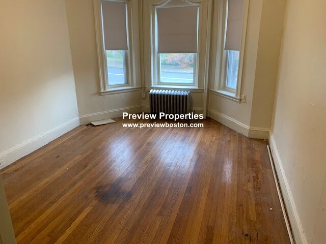 1175 Boylston St, Fenway