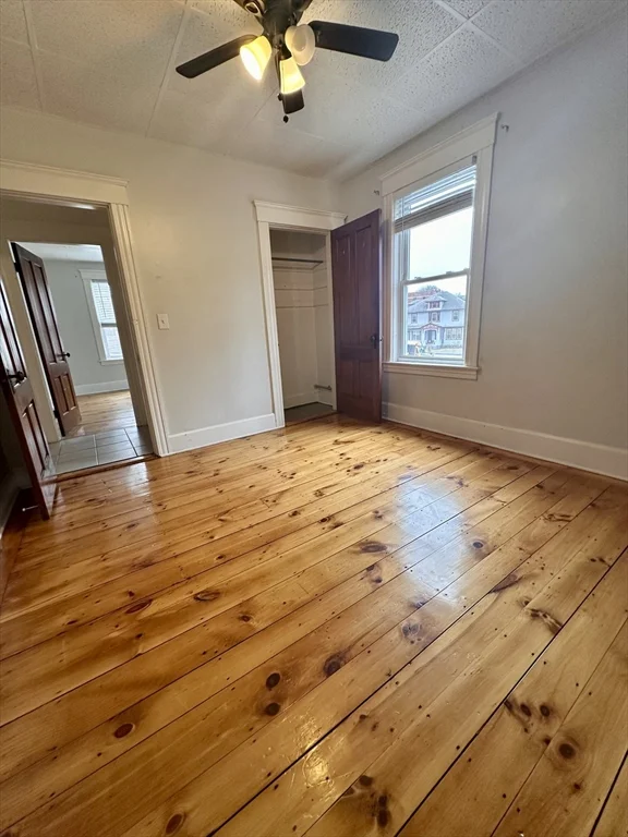 11 Dupont, Worcester