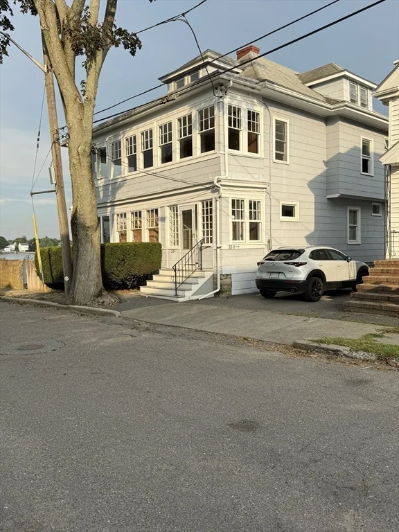 33 Sweetser Ter, Wyoma