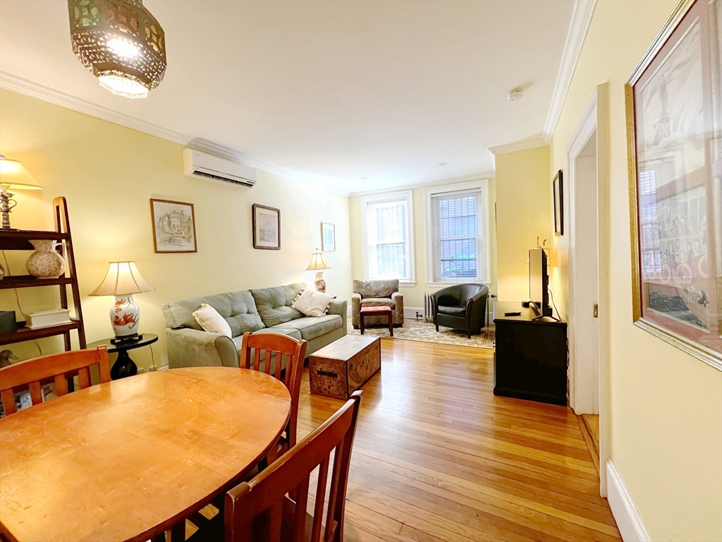 86 Commonwealth Ave, Back Bay