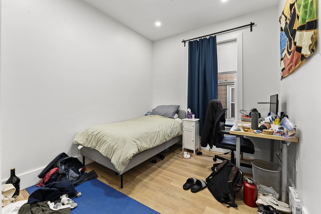 97 Hillside St, Mission Hill