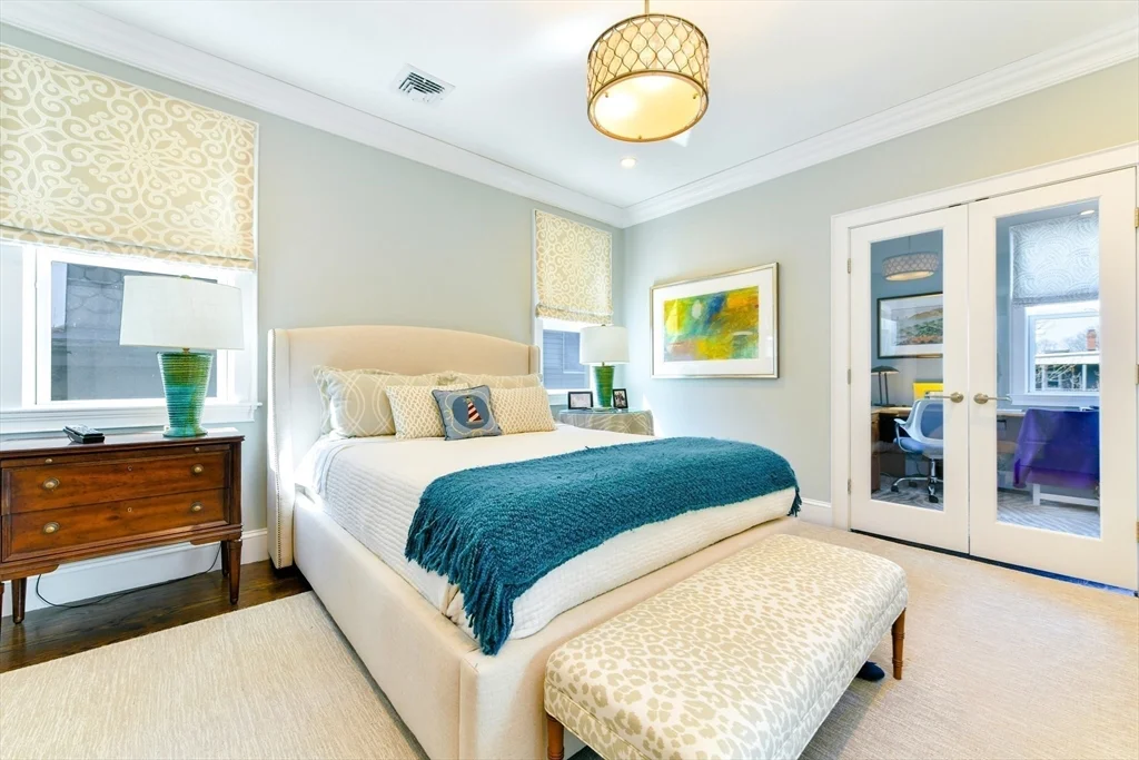 846 East Broadway, South Boston