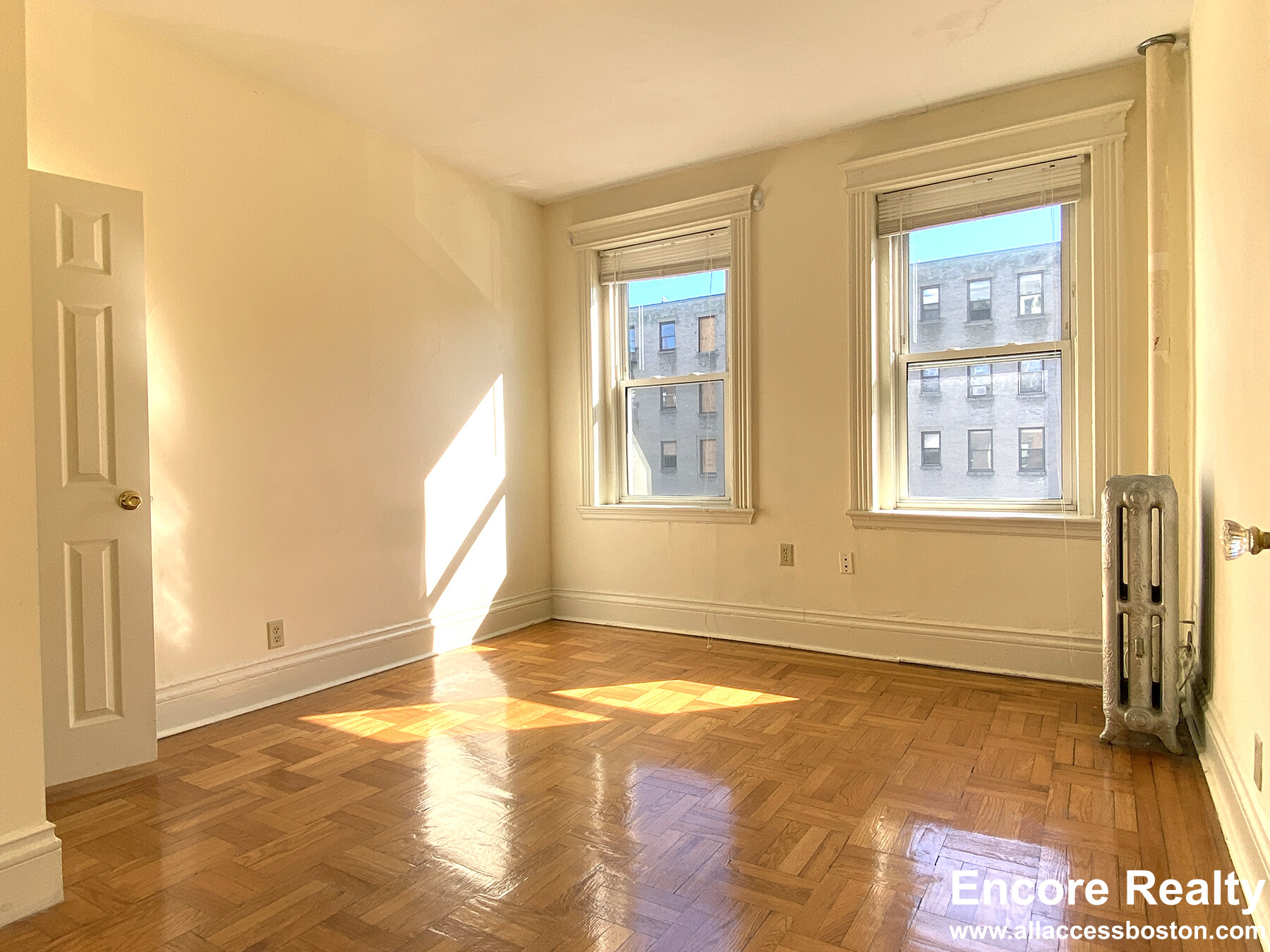 1 bed, 1 bath apartment for rent at 28 Queensberry St Unit 12, Fenway — photo 3 of 5