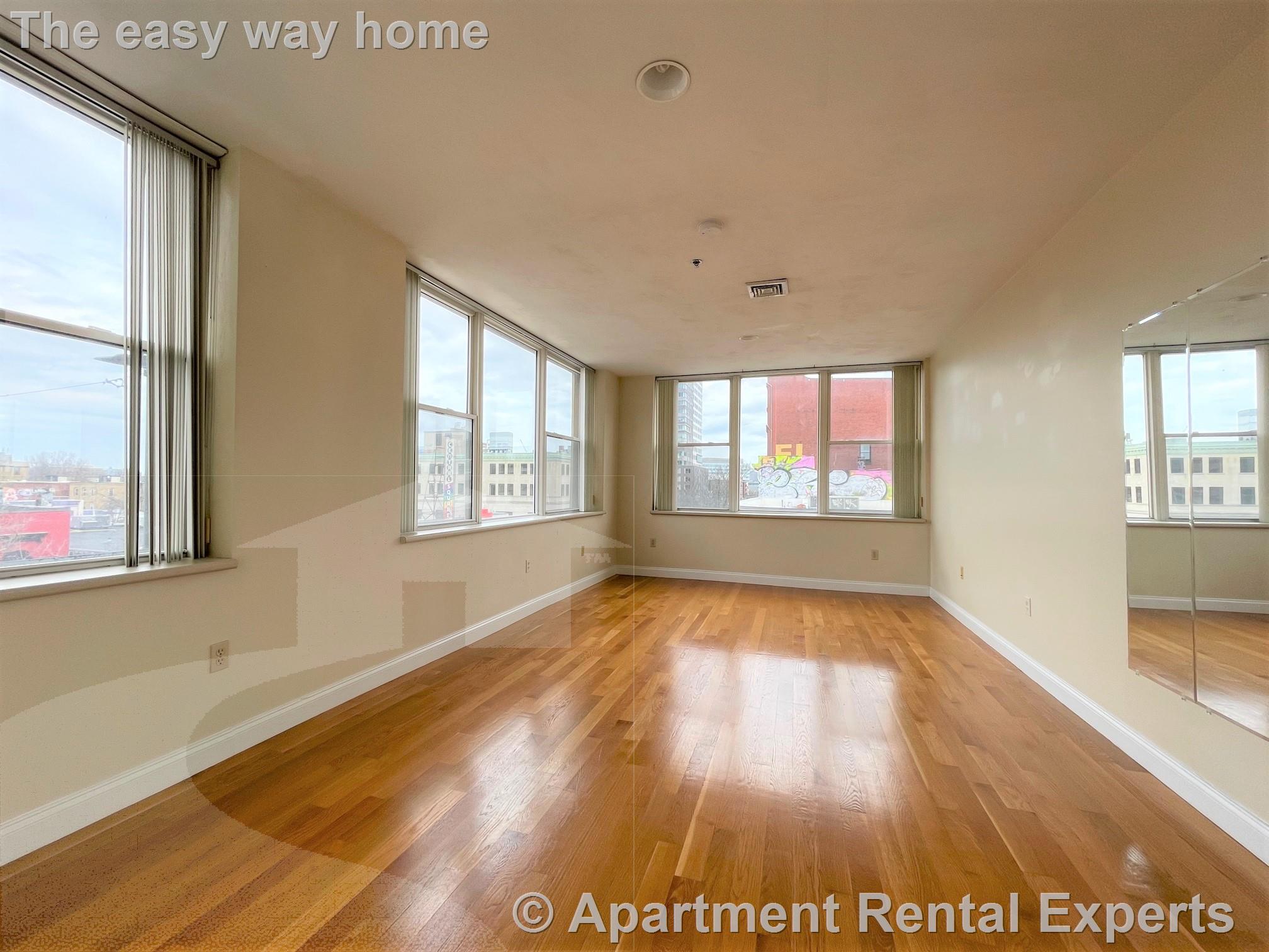 1 bed, 1 bath apartment for rent at 15 Pearl Unit 19, Central Square — photo 3 of 11