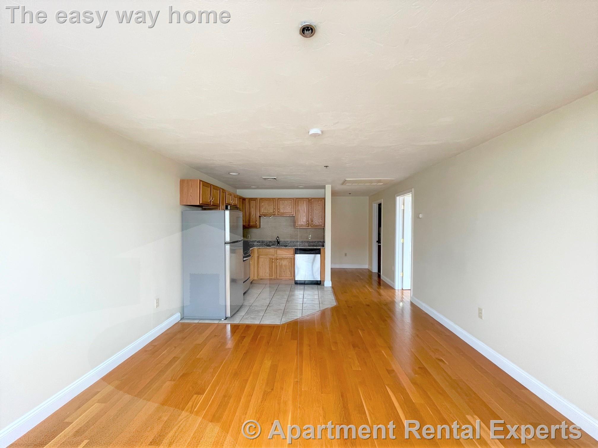 1 bed, 1 bath apartment for rent at 15 Pearl Unit 19, Central Square — photo 4 of 11