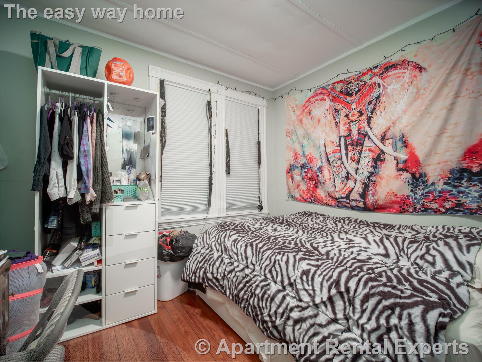 81 Bristol Rd, Powderhouse