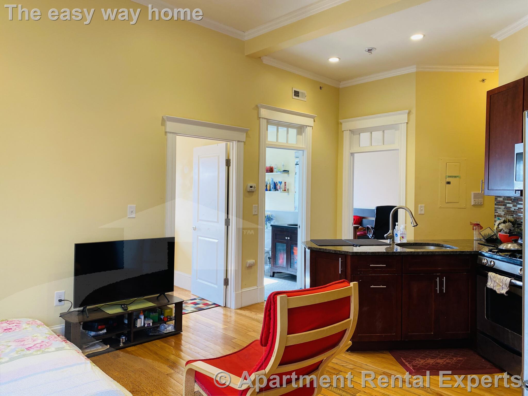 156 Magazine St, Cambridgeport